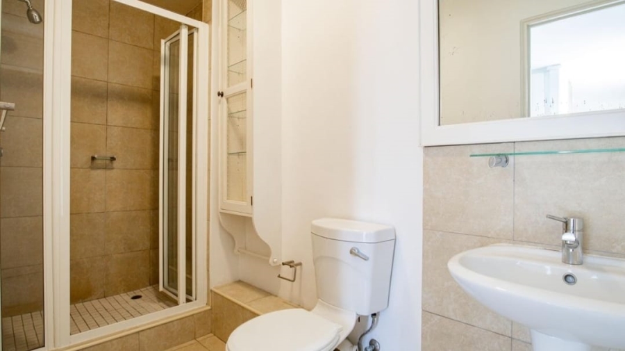 To Let 1 Bedroom Property for Rent in Wynberg Upper Western Cape